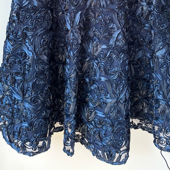 Cocktail short dress. Plus size 1950’s vintage look, 3D Lace a stunning piece - Picture 2 of 12